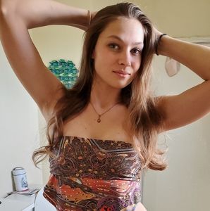 Meet your Posher, Simone